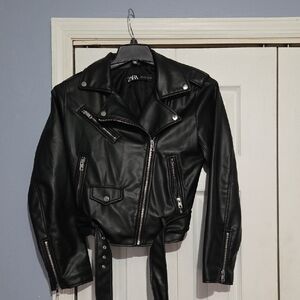 Zara Women's Sleek Black Faux Soft Leather Bomber  Jacket *** Flaw